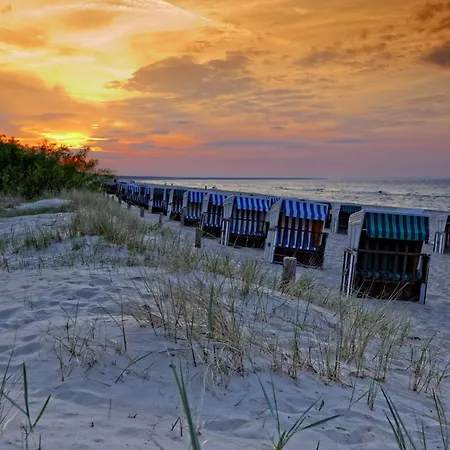 Flaschenpost By Interhome * Penzance